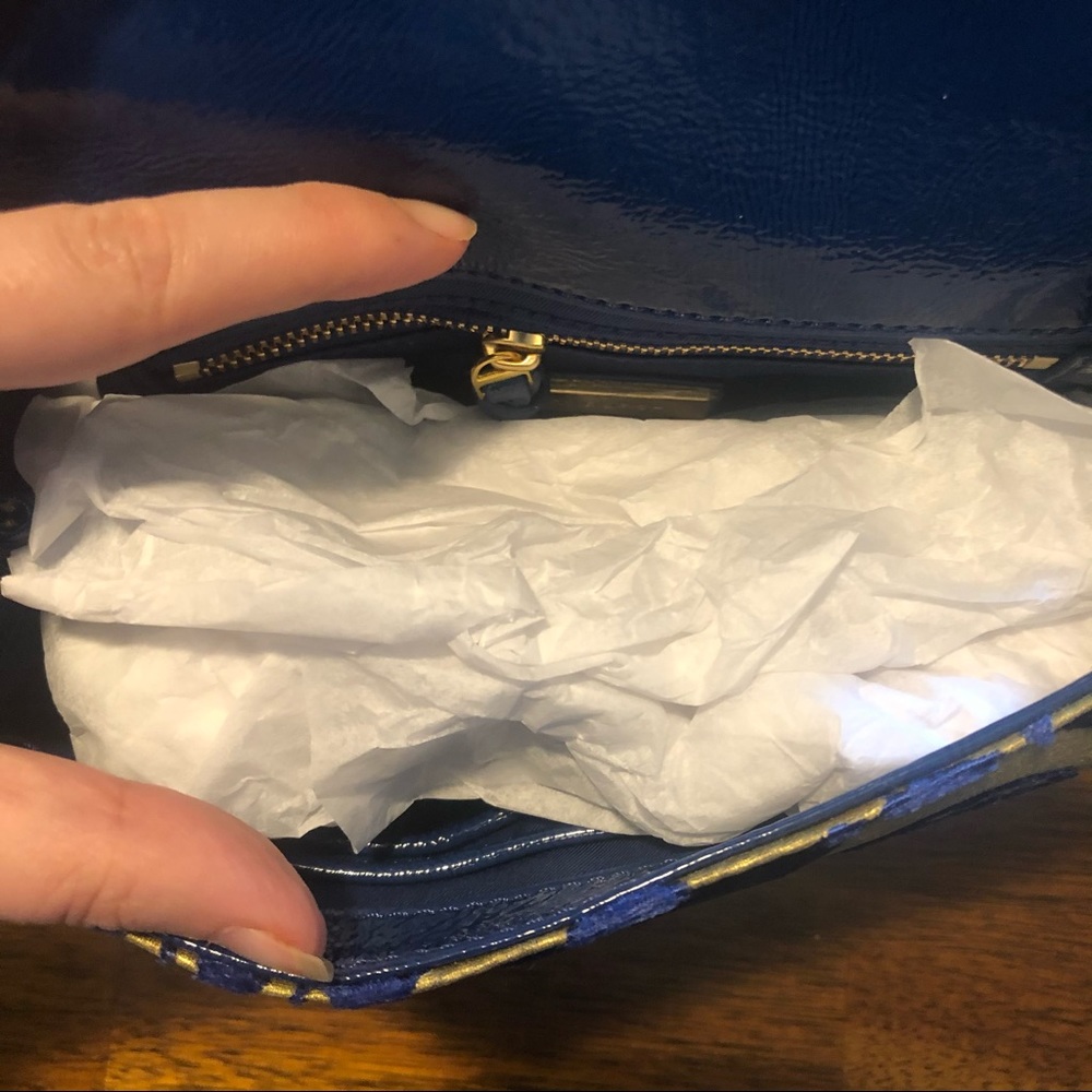 Tory Burch Cosmic Floral Crossbody Bag - Picture 13 of 14